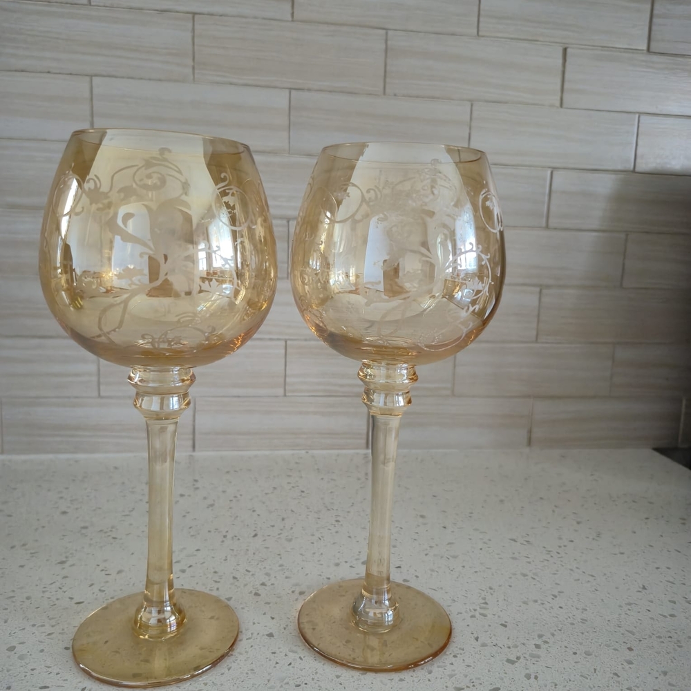 Vintage Etched Balloon Wine Glasses (Set of 2), light topaz tone.